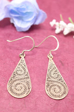画像をギャラリービューアに読み込む, ペイズリーピアス 真鍮 職人手作り ドロップ