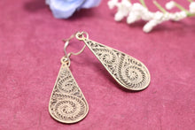 画像をギャラリービューアに読み込む, ペイズリーピアス 真鍮 職人手作り ドロップ