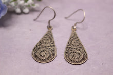 画像をギャラリービューアに読み込む, ペイズリーピアス 真鍮 職人手作り ドロップ
